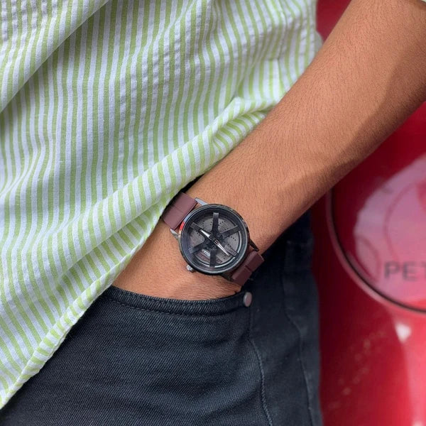 Gyro Spinning Car Alloy Rim Wheel Watch