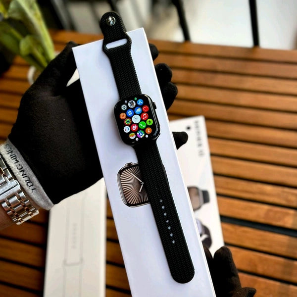 Series 10 Smartwatch – Edge to Edge Display